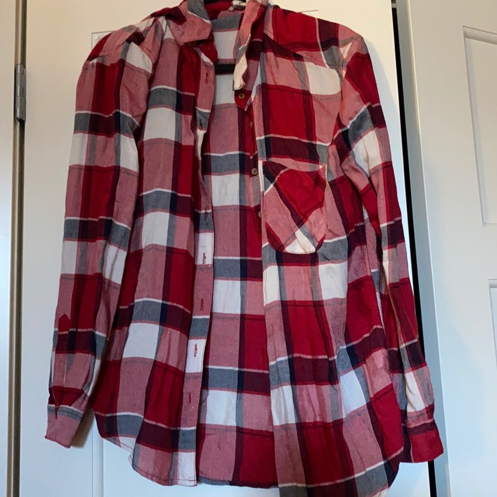 ☀️2/$15 SALE☀️ Garage Red Flannel